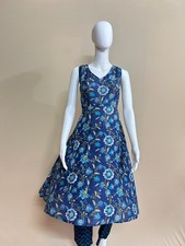 Elegante vestido floral sin mangas sin espalda para mujer | azul midi