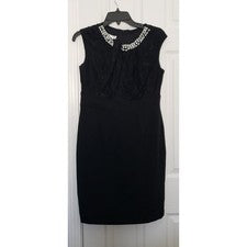 "Vestido elegante para mujer London Times talla 8P. Negro con encaje, perla y cuentas."