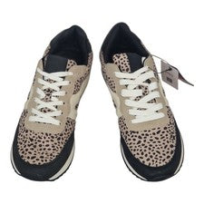 Zapatillas deportivas retro con estampado de leopardo con cordones negras de la colección M&S PVP £35,00