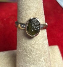 Anillo de plata de ley talla 6 moldavita