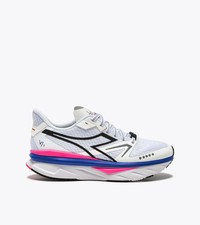 Hombre Diadora Atomo V7000-2, Blanco/Surf The Web/Rosa Fluo, 10 D Mediano EE. UU.