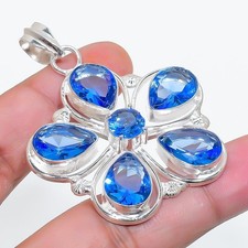 Colgante de joyería de plata de ley 925 hecho a mano con piedras preciosas de tanzanita azul tamaño 2,30"