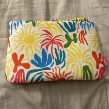 Bolso de verano Ipsy Glam solo junio 2024