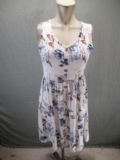 NUEVO CON ETIQUETAS VESTIDO MIDI ACAMPANADO MOLERANI talla S floral sin mangas con diseño de botones 463