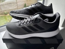 Adidas Hombre Runfalcon 3 Entrenador, Talla 12 en Gris y Negro.