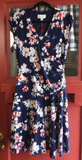 Vestido clásico para mujer ELLE azul marino multicolor floral sin mangas talla M nuevo con etiquetas