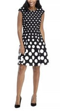 Nuevo con etiquetas Vestido de crepé London Times para mujer talla 8 a lunares blanco y negro calce y acampanado
