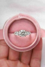 Anillo de compromiso de diamantes de corte redondo de 2,80 quilates de oro bl...