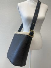 Bolso Cubo COACH Para Mujer Borde de Piel de Oveja Bleeker, Cuero Grano Natural Negro Nuevo con Etiquetas