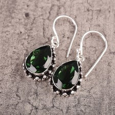 Pendientes colgantes de Halloween de plata de ley 925 de turmalina verde natural pera