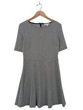 Vestido de verano Esprit estampado a cuadros línea A gris claro talla 38