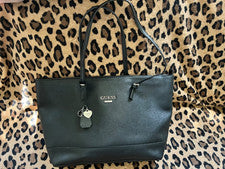 Bolso/cartera Guess para mujer negro con herrajes plateados