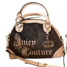 Bolso Bandolera Juicy Couture Rosa Chocolate Terciopelo con Dije Bolso Corona Grande