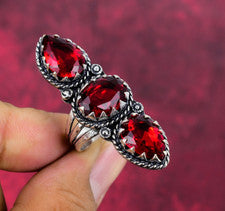 Hermoso anillo de boda de plata de ley 925 hecho a mano con piedras preciosas de granate rojo joyería
