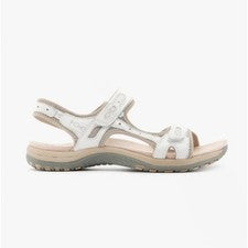 Sandalias blancas informales ligeras Free Spirit Frisco para mujer de gamuza con cierre táctil
