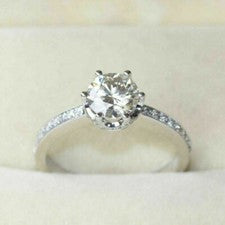 Anillo de compromiso de corte redondo de 2,15 quilates de moissanita blanca d...