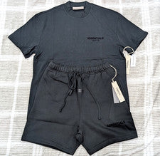 Fear of God Essentials 'Stretch Limo' Camiseta Suelta de Gran Tamaño y Conjunto Corto Talla M