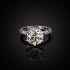 Anillo de compromiso solitario de diamantes blancos redondos de 4 quilates raro certificado de plata 925