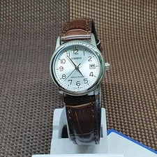 Casio LTP-V002L-7B2 analógico señoras esfera plateada correa de cuero marrón ...