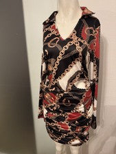 Vestido cuello en V, atado talla 38 M patrón de cadenas