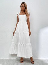 Maxivestido con detalle fruncido y ribete de volantes en blanco