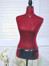 Riñonera Michael Kors para mujer de charol negro S 3039 nueva sin etiquetas