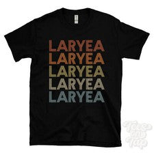 CAMISETA LARYEA ESTILO RETRO REPETIDO Hombre y Mujer Novedad Genial Nombre Regalo
