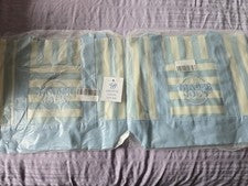 Nuevo Con Etiquetas Y Nuevo En Batg Trader Joe Mini Bolsos Pastel Set 2 Azul/Blanco
