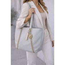 Nuevo Bolso de Hombro Badgley Mischka Cuero Vegano Grande Gris con Borde de Cadena