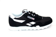 ZAPATO PARA CORRER REEBOK CLÁSICO NYLON JUNIOR FV4433 NEGRO/BLANCO ZAPATOS PARA NIÑOS GRANDES