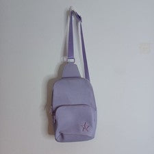 TOTALMENTE NUEVO Bolso Bandolera Jeffree Star Lavanda Púrpura Tamaño Mediano Bolso de Hombro
