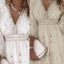Vestido bodycon corto ligero con flecos escote en V blanco