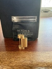 NIXON 51-30 Chrono eslabón extra dorado