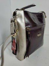 Hermosa Cartera Bandolera Mujer Aurielle Cuero Plateado y Púrpura 9x10x2" Nueva