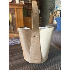 Bolso cubo con asa superior de cuero granulado coreano y estilo nuevo con etiquetas