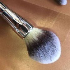 Cosméticos para Ulta Love Beauty Cepillo en Polvo Completamente Tez 225
