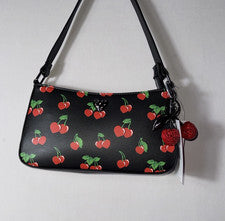 Bolso de Hombro BETSEY JOHNSON para Mujer con Cerezas Rojo Cristal Cereza Dije Nuevo con Etiquetas