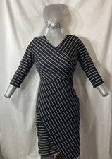Vestido de moda Homeyee para mujer mediano blanco y negro a rayas hasta la rodilla