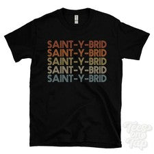 CAMISETA ESTILO RETRO REPETIDO SAINT-Y-BRID para hombre y mujer Reino Unido top name regalo
