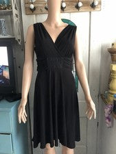 Vestido para mujer diseño de Ronni Nicole talla 8P