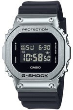 Reloj para hombre CASIO G-SHOCK GM-5600U-1JF con bisel de metal negro nuevo...
