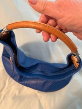 Bolso de hombro hobo de cuero azul sin marca hecho en Italia para mujer