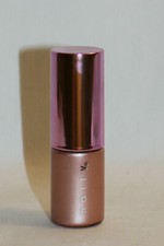 Iluminador Mally Beauty Ultimate Performance - 0,32 oz - Nuevo