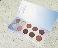 Paleta de sombras de ojos neutrales ITEM BEAUTY On The Daily