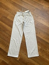 Pantalones deportivos Adidas para hombre talla S gris rendimiento activos. Nuevo con etiquetas