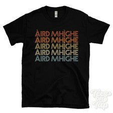 CAMISETA IRD MHÉGHE ESTILO RETRO REPETIDO para hombre y mujer Reino Unido topónimo regalo