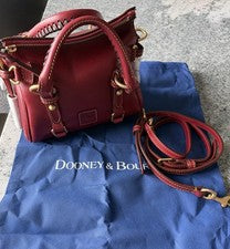 Bolso Florentino Dooney & Bourke Nano Burdeos Nuevo con Etiquetas