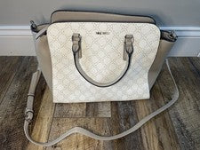 Bolso de mano bandolera Nine West beige y crema para mujer NUEVO SIN ETIQUETAS