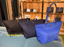 Bolso grande de nailon Tory Burch 166469 ligero para mujer $300