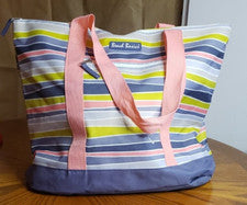 Bolso de playa de lona Beach Basics con asas de doble correa y bolsa frontal 19,5x15x7"